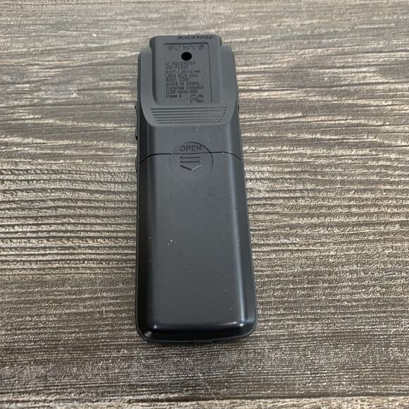 Sony ICD-PX820 (2048 MB, 535.5 Hours) Handheld Digital Voice Recorder GUC - Picture 6 of 7